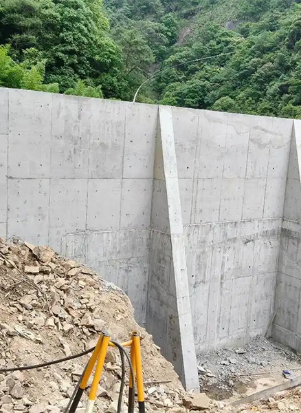 铜陵重力式挡土墙